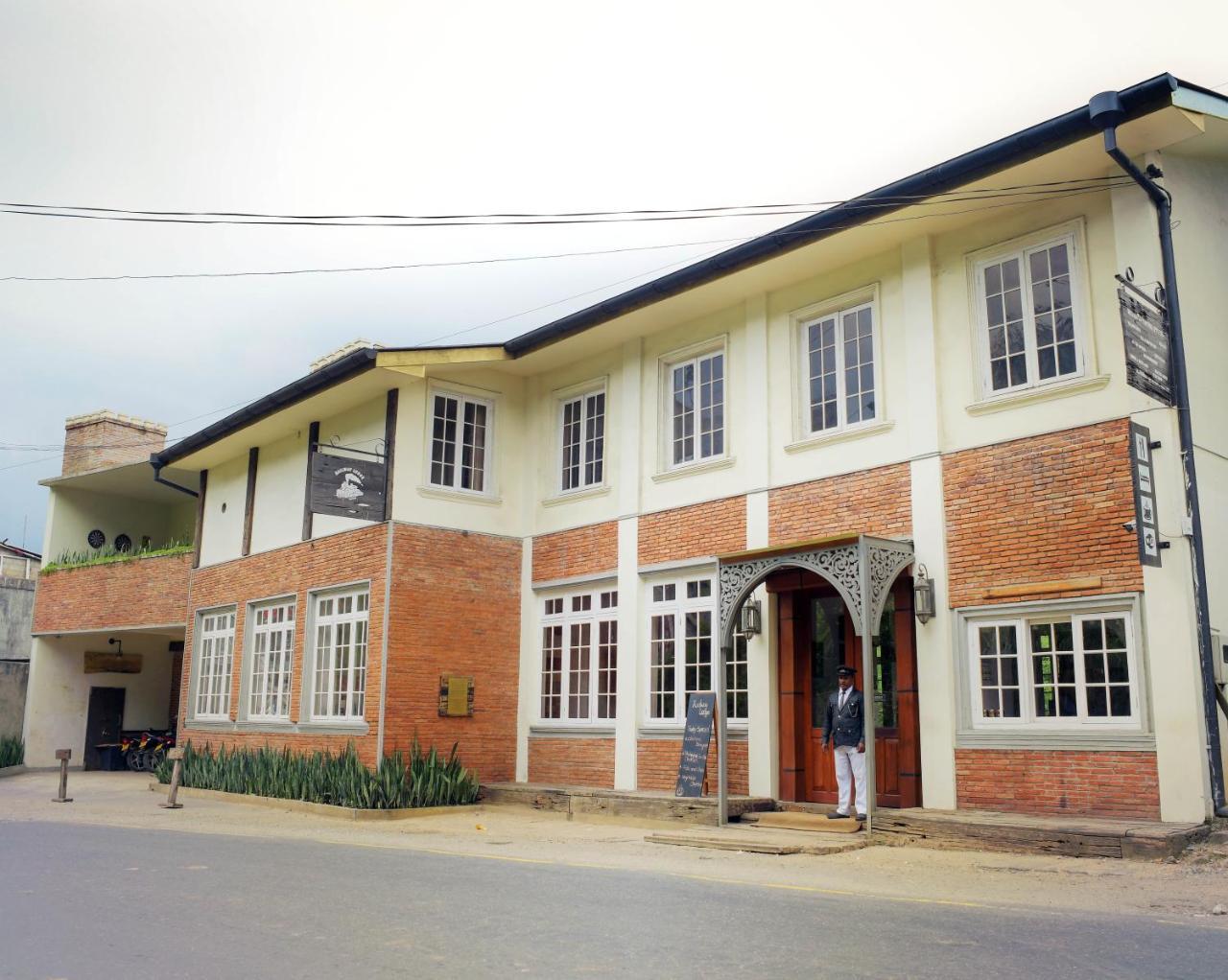 Railway Lodge Hostel Hatton Exterior photo